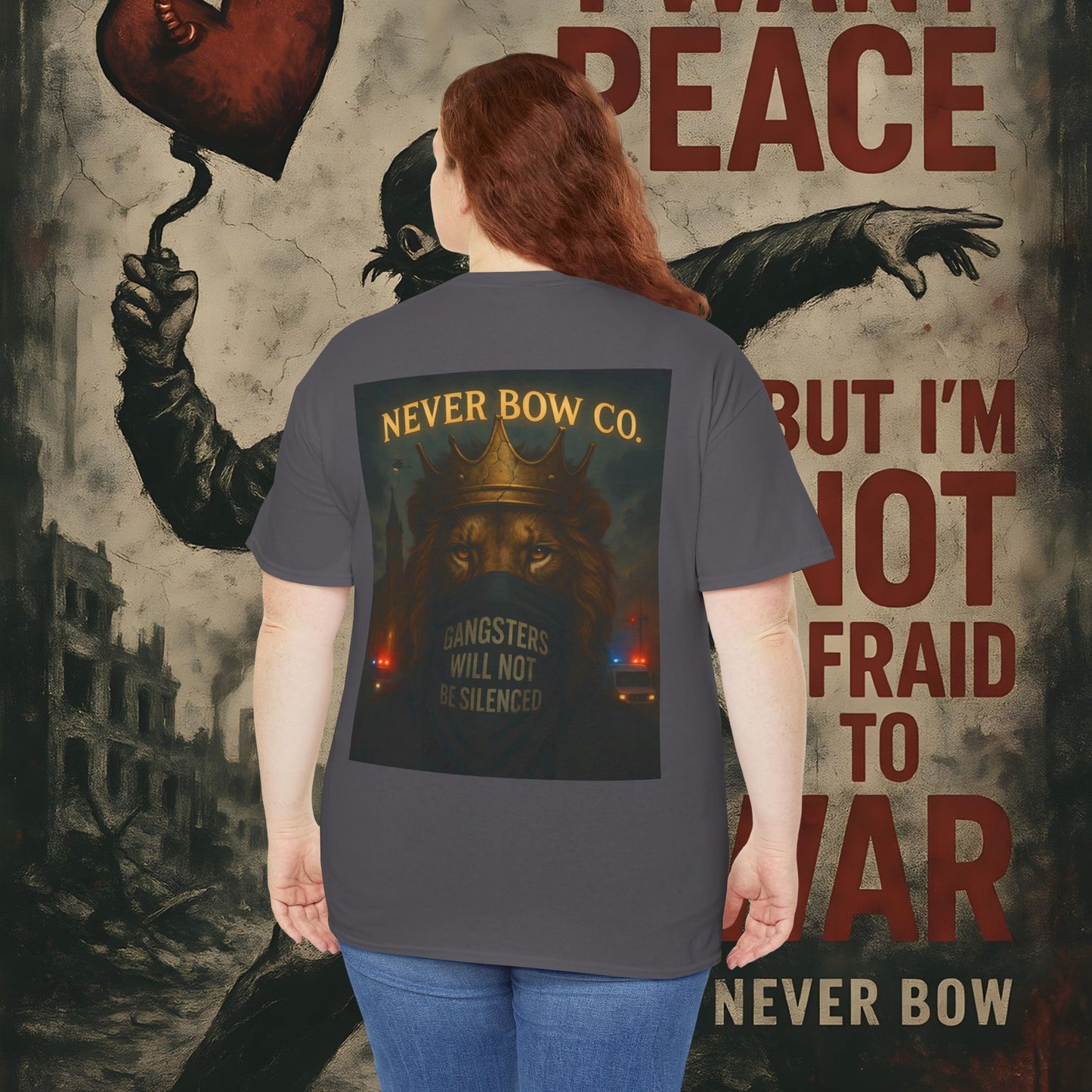 (Heavy Tee) Never Bow Co “Justice Will Be Heard” | Justice has a voice, and it roars from your back. Heavy cotton, bold print — a rebel’s declaration that truth echoes louder than lies. Wear it. Make them listen.