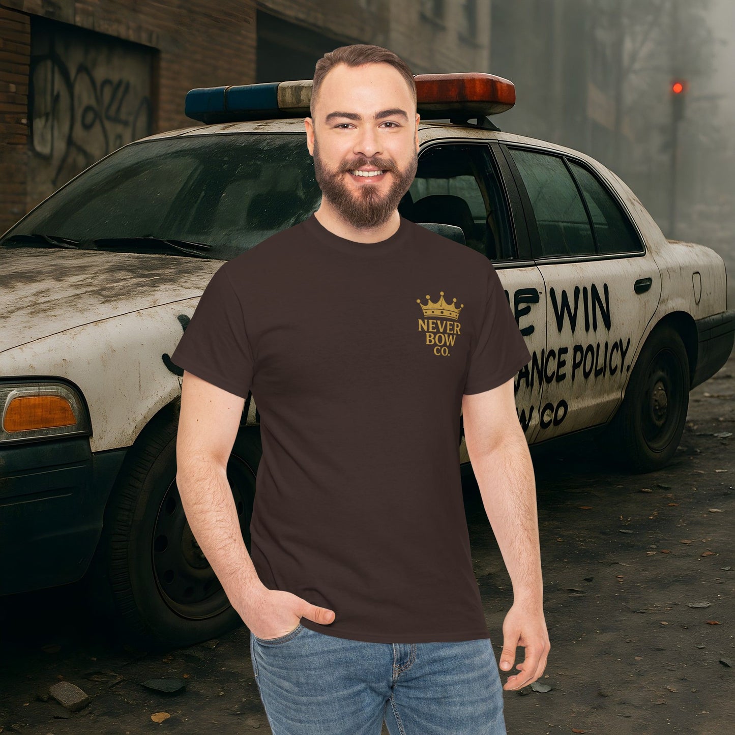 (Heavy Tee) Never Bow Co “Justice Will Be Heard” | Justice has a voice, and it roars from your back. Heavy cotton, bold print — a rebel’s declaration that truth echoes louder than lies. Wear it. Make them listen.