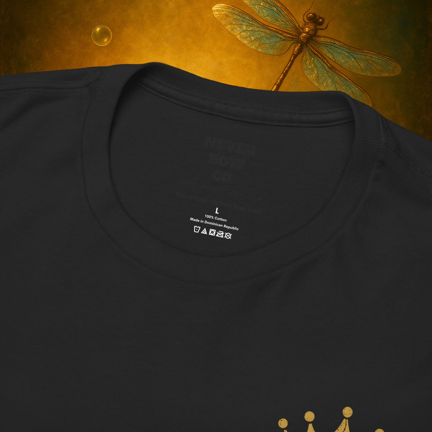 (Heavy Tee) Never Bow Co “You Broke Warrior’s Code” Defiance woven in cotton. Bold courtroom warrior’s graphic calling out broken codes. Built for strength, resistance, and truth-tellers who won’t fold. Wear the message, carry the fire, Never Bow.