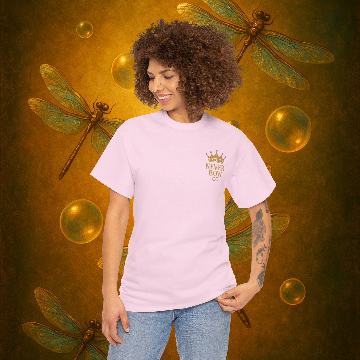 (Heavy Tee) Never Bow Co “I Want Peace, But I’m Not Afraid of War” Peace is the goal, but strength is the stance. This heavy cotton tee makes it clear: you won’t bow, fold, or run. Peaceful, fearless, and unbreakable.