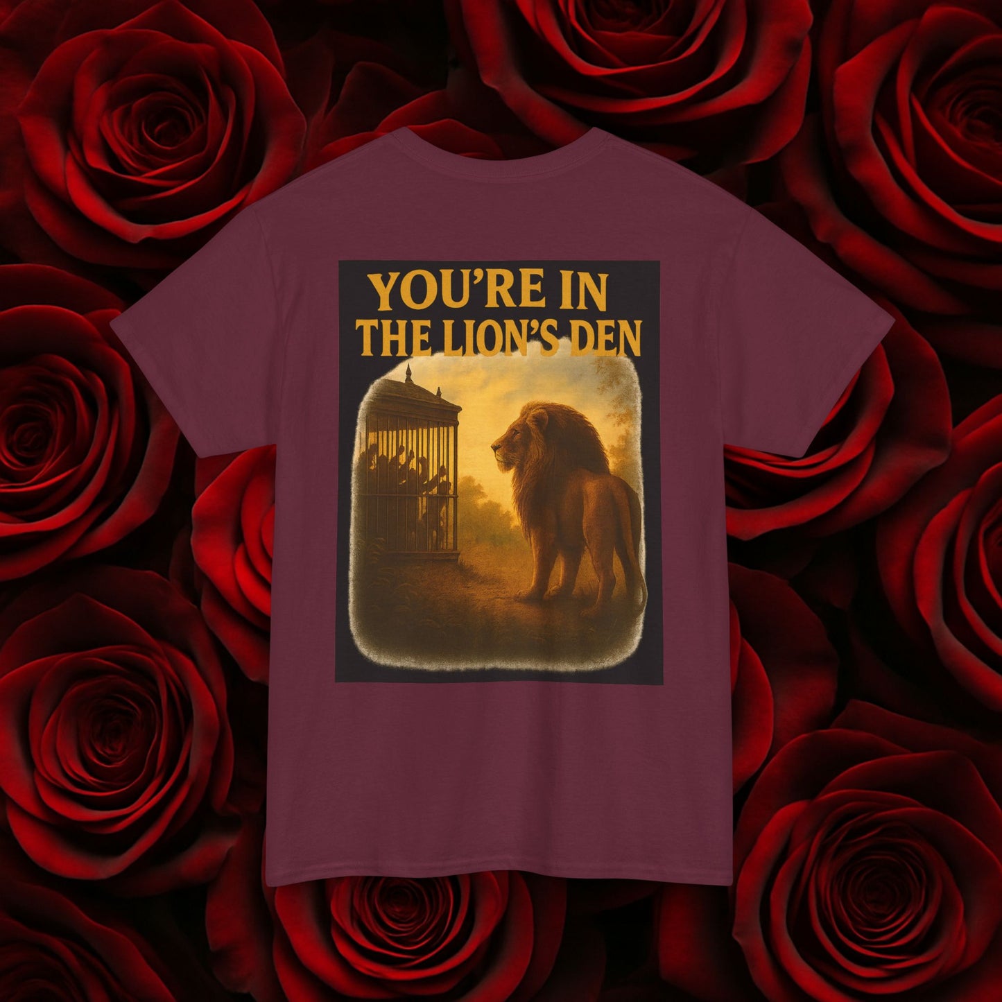 (Heavy Tee) Never Bow Co “You’re in the Lion’s Den” Graphic Streetwear Tee | Step into the Lion’s Den. Fearless statement piece built for warriors who refuse silence. Heavy cotton, bold graphic, courtroom grit. Wear strength, fight truth, and Never Bow.