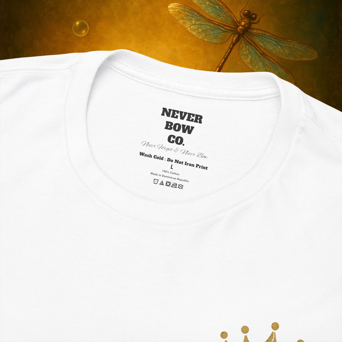 (Heavy Tee) Never Bow Co “You Broke Warrior’s Code” Defiance woven in cotton. Bold courtroom warrior’s graphic calling out broken codes. Built for strength, resistance, and truth-tellers who won’t fold. Wear the message, carry the fire, Never Bow.