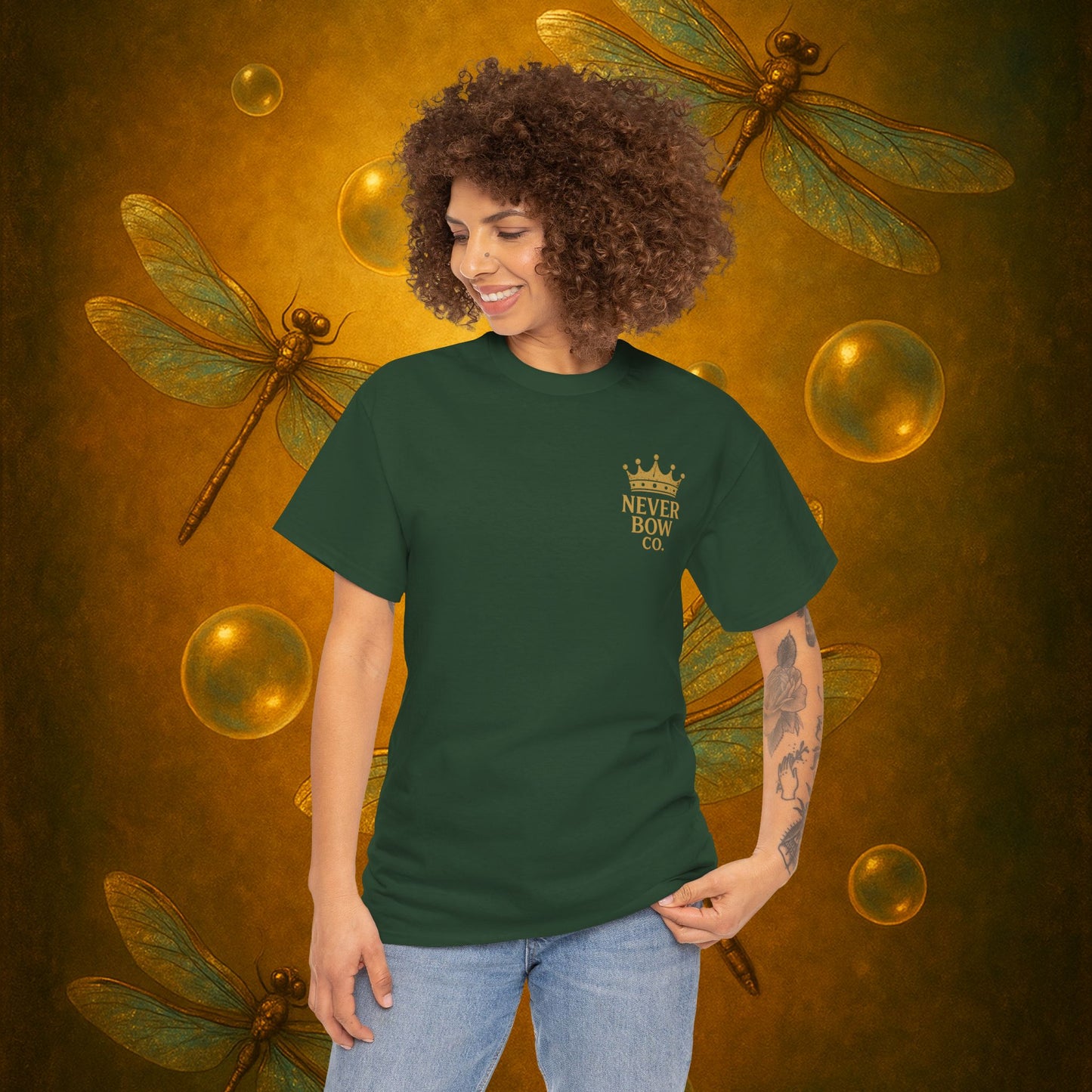 (Heavy Tee) Never Bow Co “You’re in the Lion’s Den” Graphic Streetwear Tee | Step into the Lion’s Den. Fearless statement piece built for warriors who refuse silence. Heavy cotton, bold graphic, courtroom grit. Wear strength, fight truth, and Never Bow.